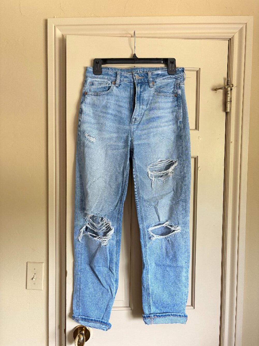 American Eagle High Rise Straight Leg Jeans